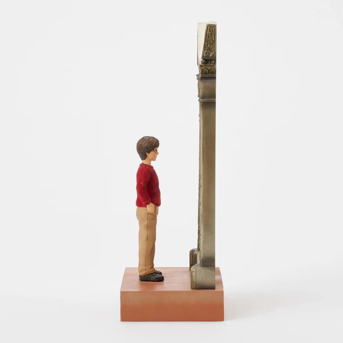 Harry & Mirror of Erised Figurine