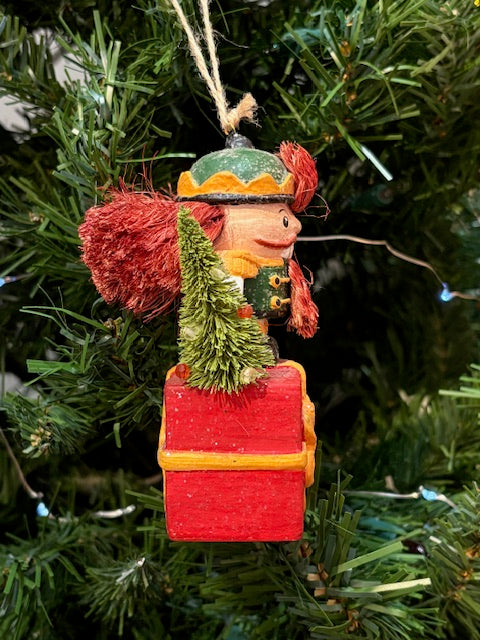 Ginger Snap on Present Ornament