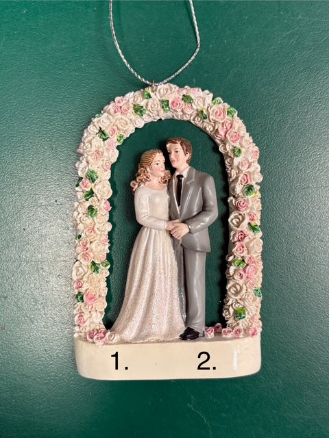 Wedding Couple with Arch Ornament