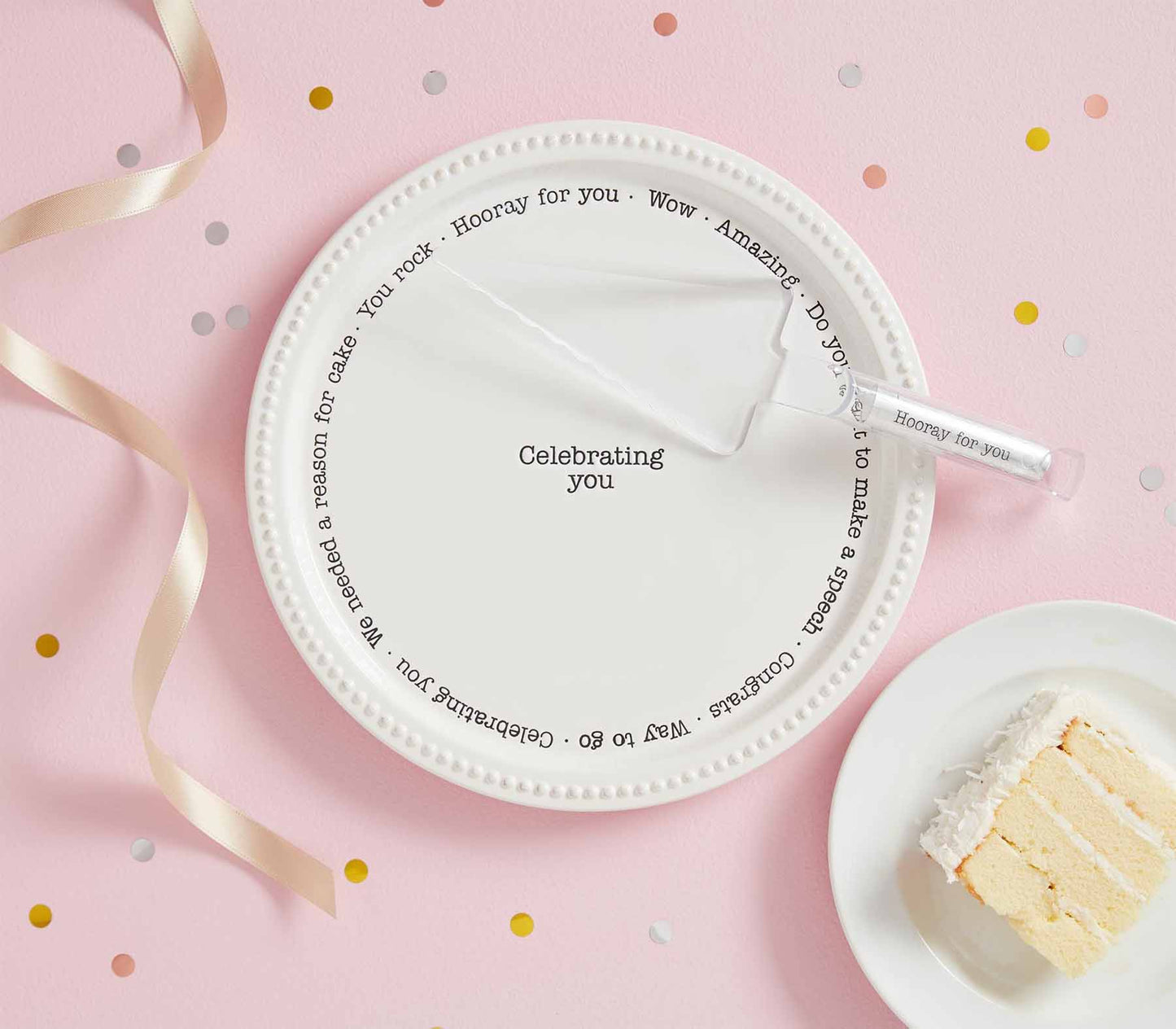 Cake Plate With Music Server