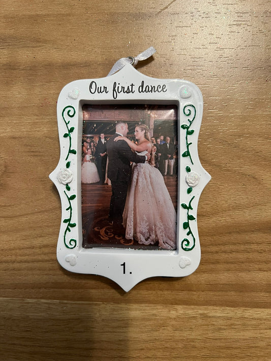 First Dance Mr + Mrs