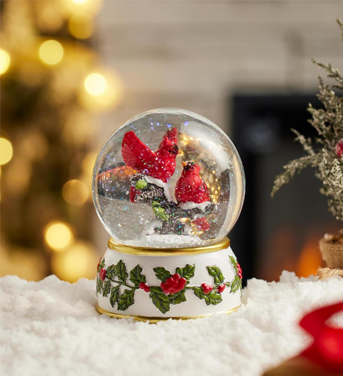 Cardinal Snowbird Globe