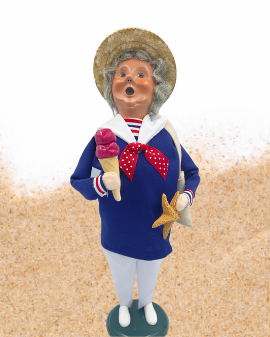 OC Naut Beach Mrs Claus 2022